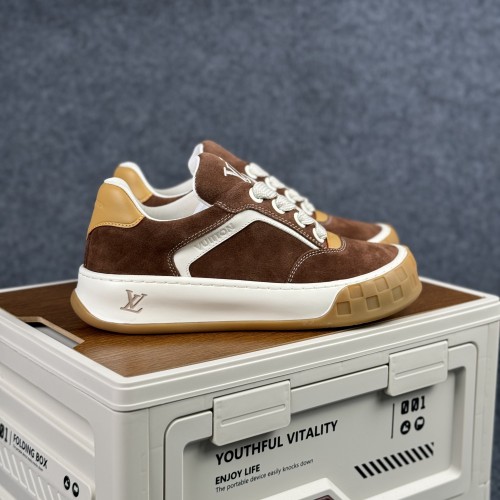 LV 틸티드 로우 스니커즈