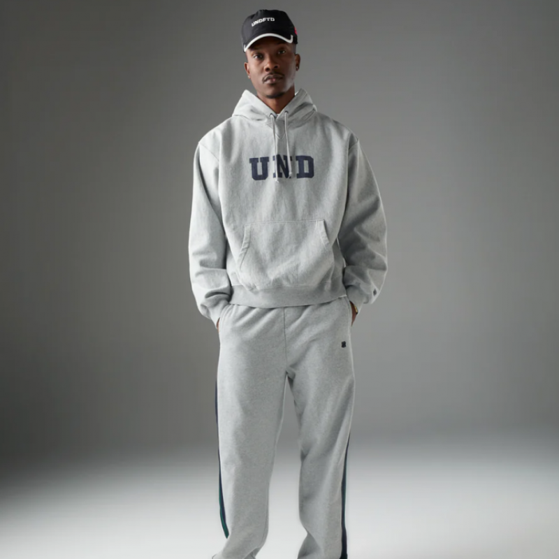 언디핏 무패 블록 로고 풀오버 후드