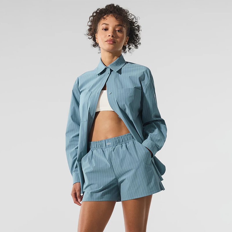 핀스트라이프 데이라이트 버튼다운 롱 슬리브  